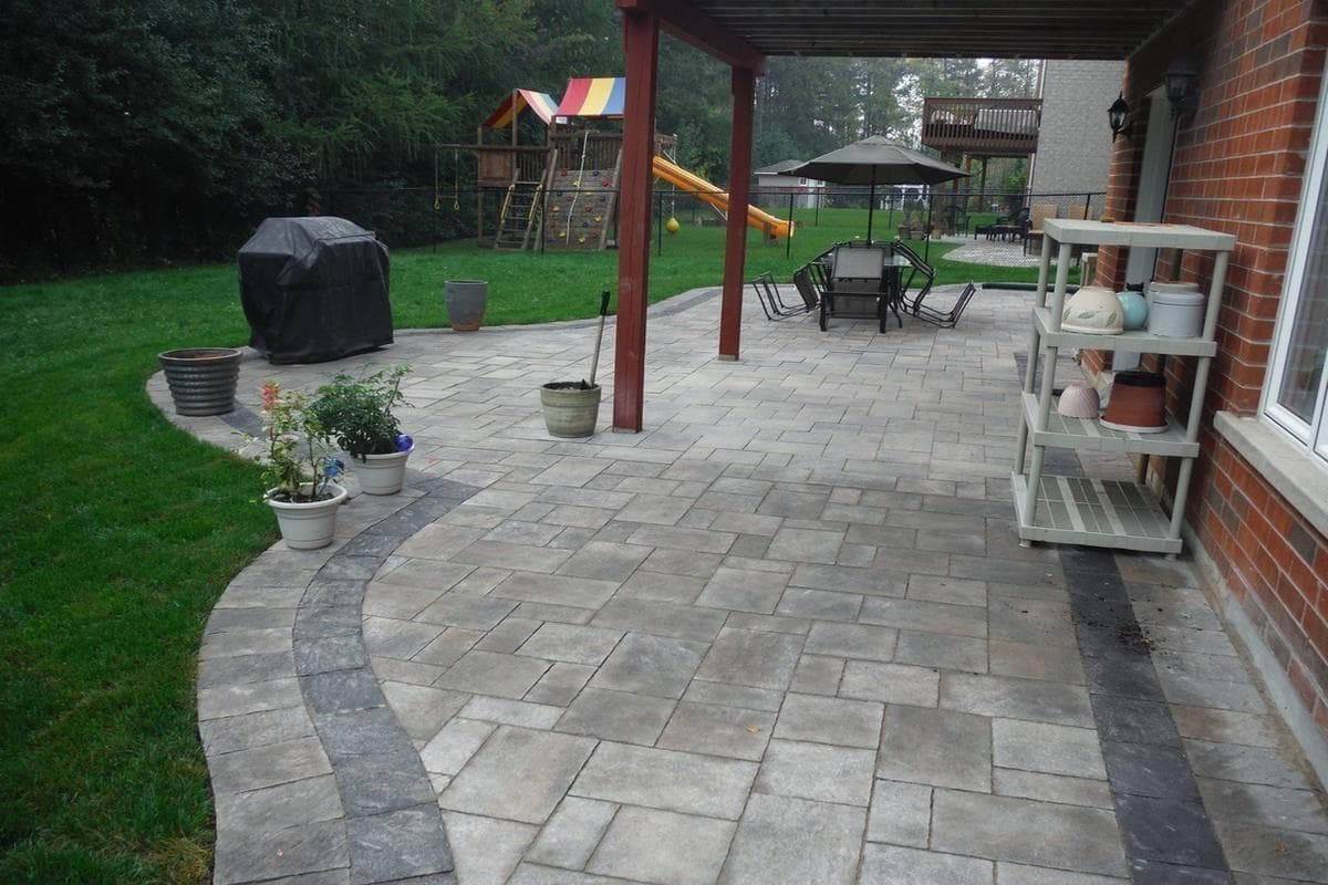 Patios & Outdoor Living